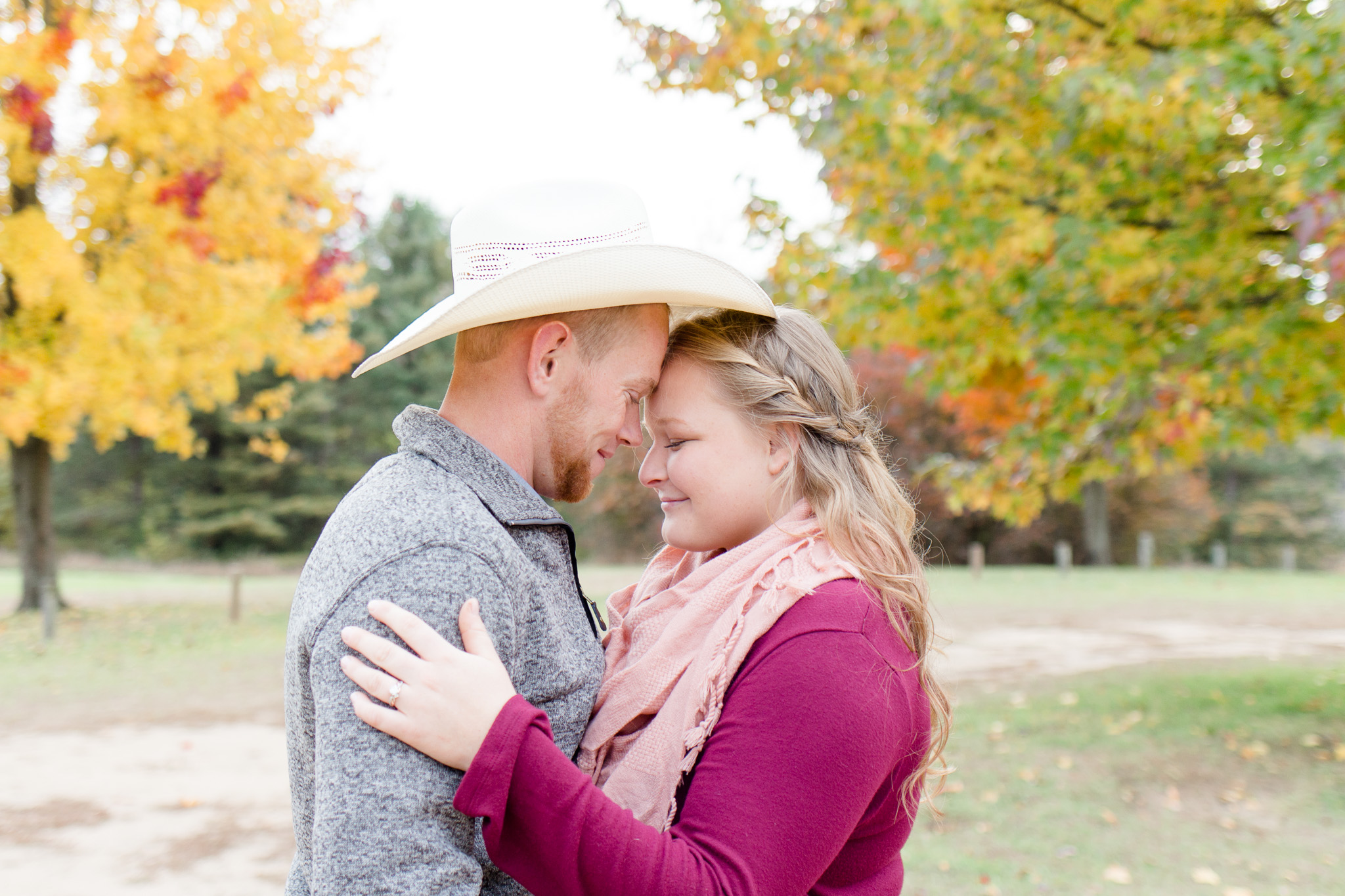 Indiana fall engagement session outfits